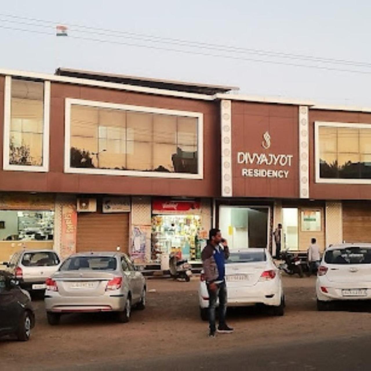 Divya Jyot Residency Bhuj Hotel Exterior foto