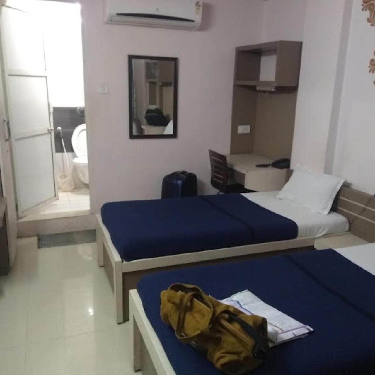 Divya Jyot Residency Bhuj Hotel Exterior foto